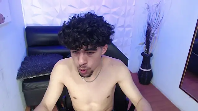 Liil boy online show from 10-07-25, 03:36