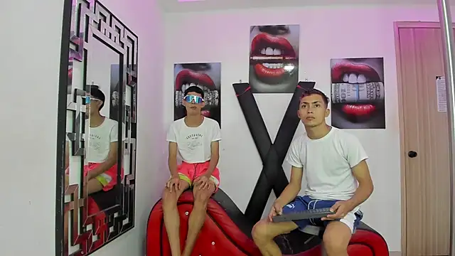 VERY HOT GUYS online show from 11-26-25, 02:34