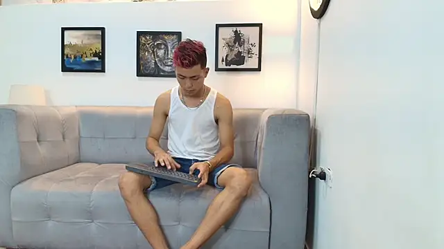 VERY HOT GUYS online show from 12-14-25, 01:22