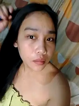 Snapshot of luna_light23 chatting on 10-16-25, 08:43 luna light23 online show from 10-16-25, 08:43