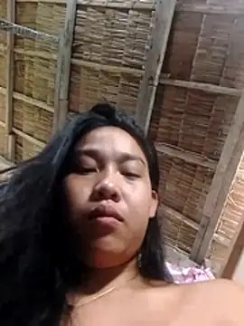 Snapshot of luna_light23 chatting on 10-28-25, 01:20 luna light23 online show from 10-28-25, 01:20