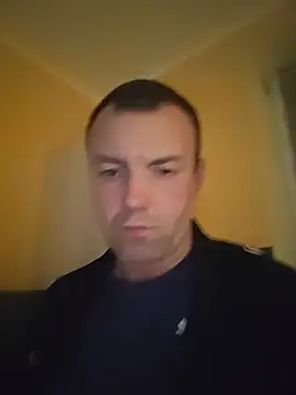 Snapshot of Pawelec228 chatting on 06-17-26, 12:57 Pawelec228 online show from 06-17-26, 12:57