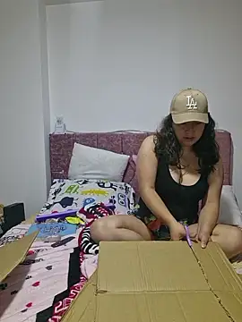 annyaparis online show from 01-15-26, 12:48