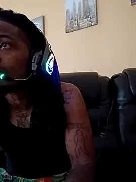 Kadsanova online show from 10-29-25, 04:20