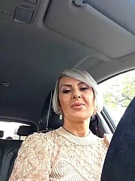 Snapshot of KirraWhite chatting on 10-18-25, 06:05 KirraWhite online show from 10-18-25, 06:05