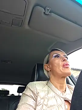 Snapshot of KirraWhite chatting on 11-07-25, 06:13 KirraWhite online show from 11-07-25, 06:13