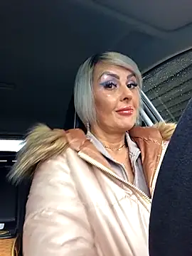 Snapshot of KirraWhite chatting on 11-09-25, 06:23 KirraWhite online show from 11-09-25, 06:23