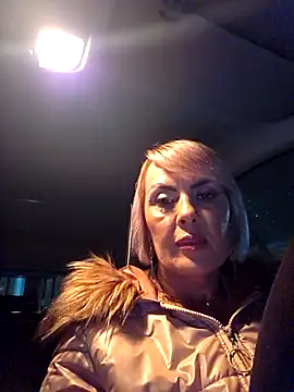 Snapshot of KirraWhite chatting on 11-29-25, 05:16 KirraWhite online show from 11-29-25, 05:16