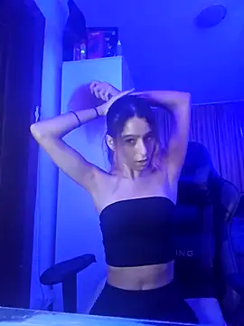 YuriXo online show from 11-20-25, 04:56