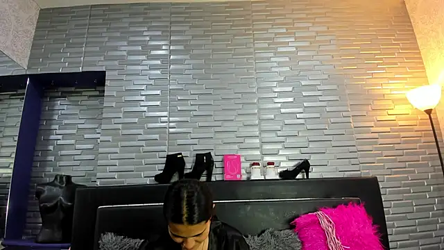 ChloeMorelli online show from 10-04-25, 02:20