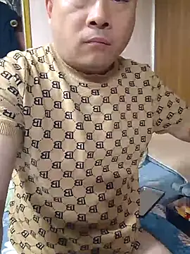 han515319 online show from 02-24-26, 12:03