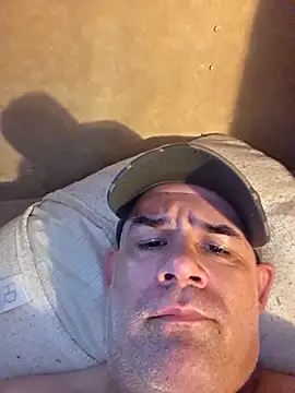 DeeBestEver online show from 04-12-26, 05:18