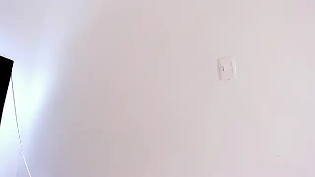 mia fox4 online show from 02-12-26, 04:07