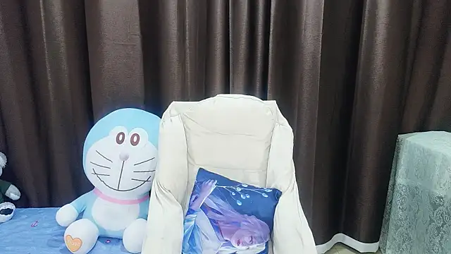 kindbee online show from 12-02-25, 10:42