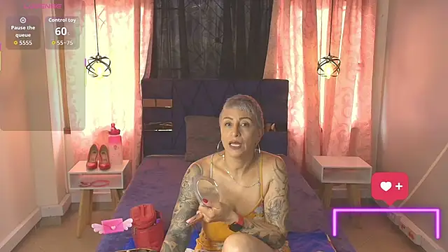 Charlotte  Gray online show from 11-24-25, 12:38