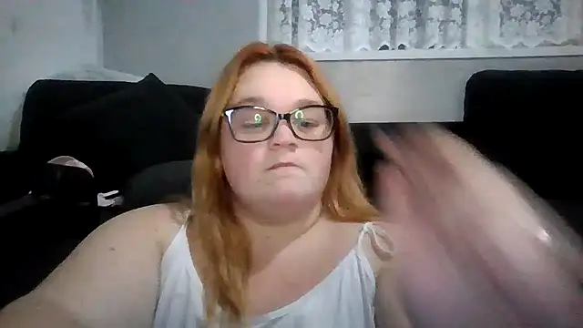 Snapshot of Curvy-AmyX chatting on 10-11-25, 01:05 Curvy-AmyX online show from 10-11-25, 01:05