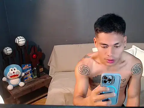 Cute Lucas online show from 10-02-25, 04:25