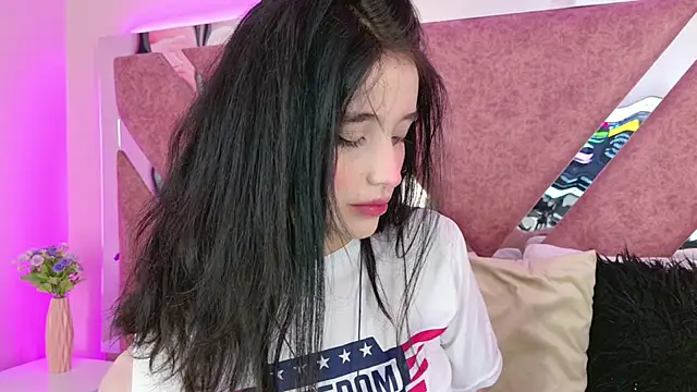 MeganR  online show from 04-01-26, 03:29