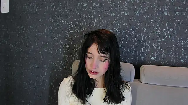 MeganR  online show from 04-25-26, 11:24