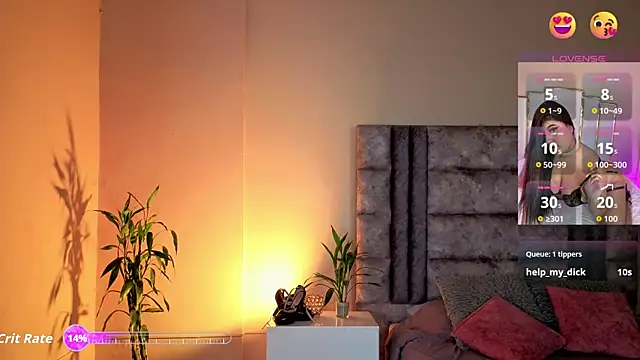 AnnaSwift  online show from 04-25-26, 01:41