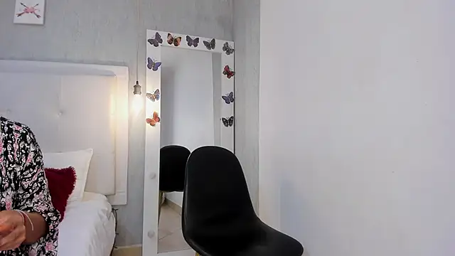 is a bell online show from 11-19-25, 01:44