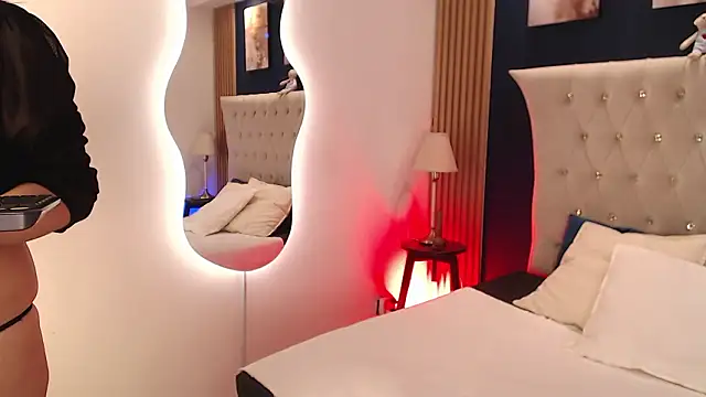 Snapshot of GloryShine chatting on 02-27-26, 12:38 GloryShine online show from 02-27-26, 12:38