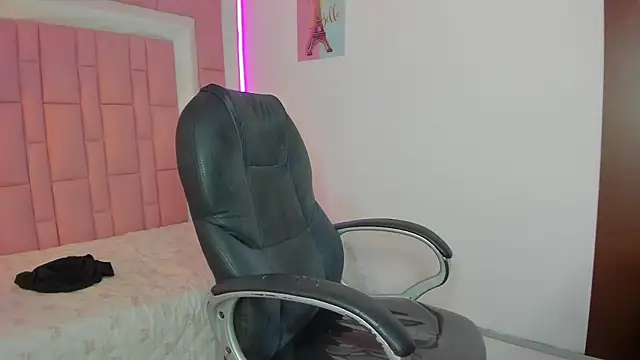 Snapshot of Klaret_Toy chatting on 12-03-25, 07:56 Klaret Toy online show from 12-03-25, 07:56