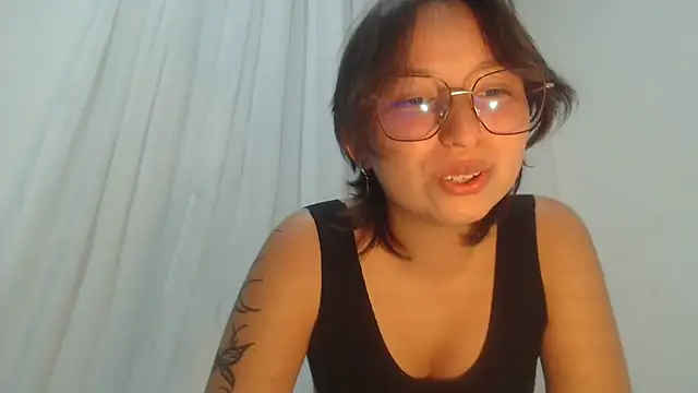 Klaret Toy online show from 02-26-26, 01:48