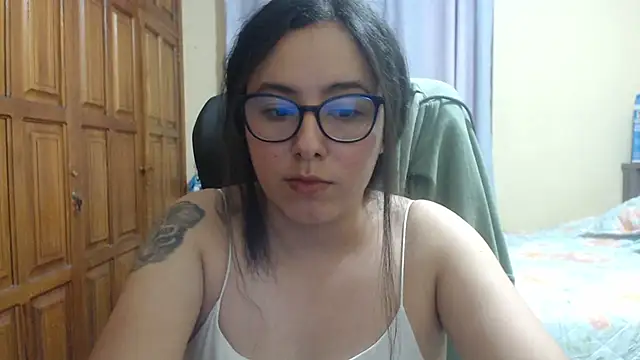 Snapshot of Venus_cat_ chatting on 12-02-25, 01:55 Venus cat online show from 12-02-25, 01:55