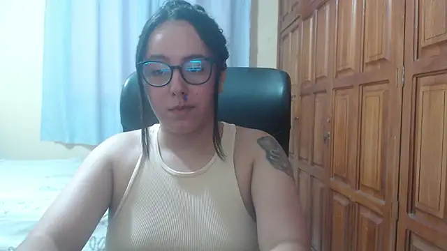 Venus cat  online show from 01-12-26, 03:23