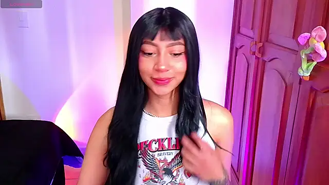 Snapshot of emma_web_ chatting on 10-03-25, 03:20 emma web  online show from 10-03-25, 03:20