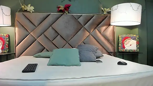 Dickie Dicking online show from 12-17-25, 09:54