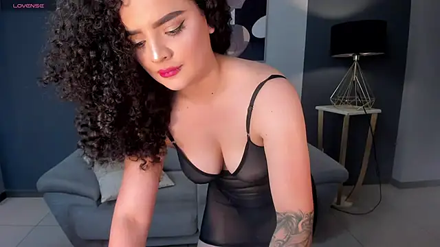 KylieJenkins online show from 10-28-25, 03:58