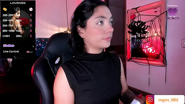 Snapshot of isaa_dl chatting on 10-06-25, 10:29 isaa dl online show from 10-06-25, 10:29