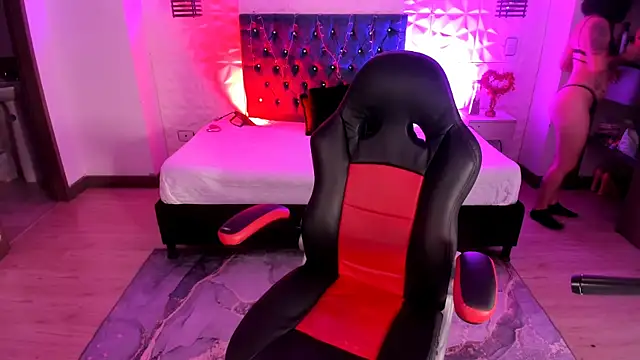 Snapshot of isaa_dl chatting on 11-21-25, 09:57 isaa dl online show from 11-21-25, 09:57