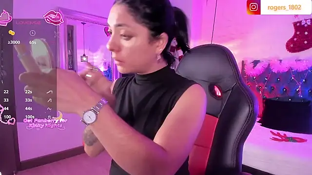 Snapshot of isaa_dl chatting on 11-28-25, 10:45 isaa dl online show from 11-28-25, 10:45