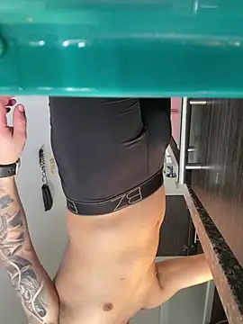 jeff2995  online show from 10-04-25, 06:28