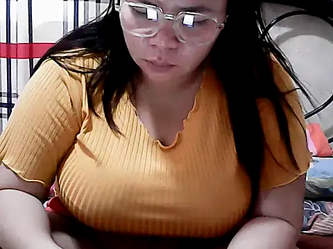 HornyPussie69 online show from 04-03-26, 12:08