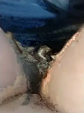 ShopeUN7 online show from 04-14-26, 08:37