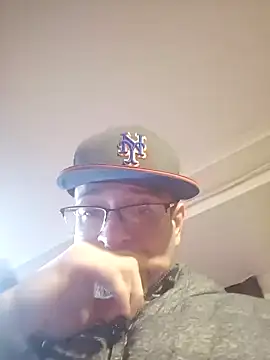 Snapshot of Curious9884 chatting on 02-10-26, 07:12 Curious9884 online show from 02-10-26, 07:12