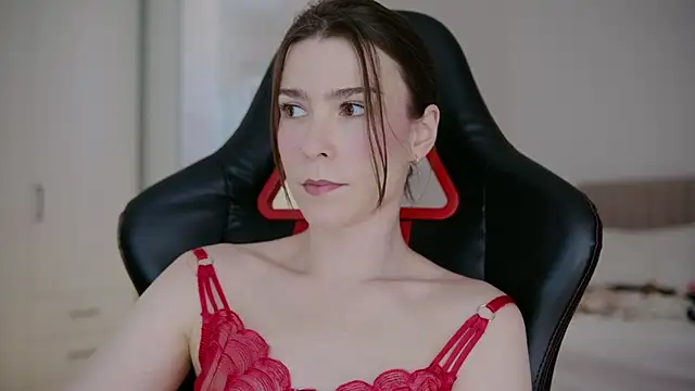 WowHelloAlice online show from 04-25-26, 05:32