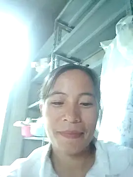 -Lauren- online show from 10-08-25, 03:04