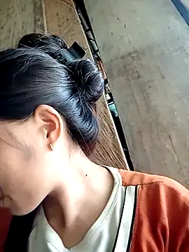 -Lauren- online show from 10-09-25, 05:16