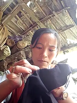 -Lauren- online show from 10-17-25, 03:42