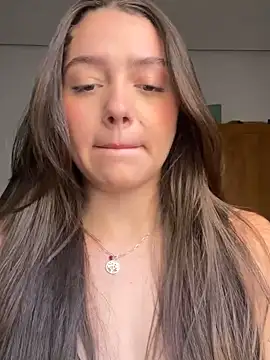 luiza barcelos online show from 10-07-25, 12:35