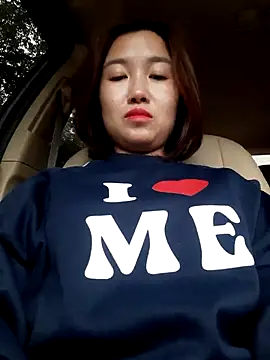 Snapshot of Zun_121 chatting on 11-01-25, 08:49 Zun 121 online show from 11-01-25, 08:49