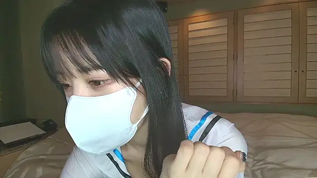 Snapshot of hana-08787- chatting on 11-18-25, 10:31 hana-08787- online show from 11-18-25, 10:31