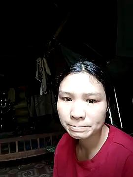 Snapshot of Hin_xx chatting on 10-14-25, 05:52 Hin xx online show from 10-14-25, 05:52