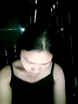 Snapshot of Hin_xx chatting on 10-17-25, 01:09 Hin xx online show from 10-17-25, 01:09