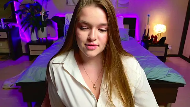 EmilyWhispers online show from 04-30-26, 08:57